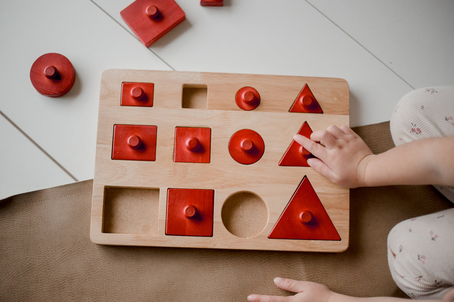 Shape Peg Puzzle Seriation