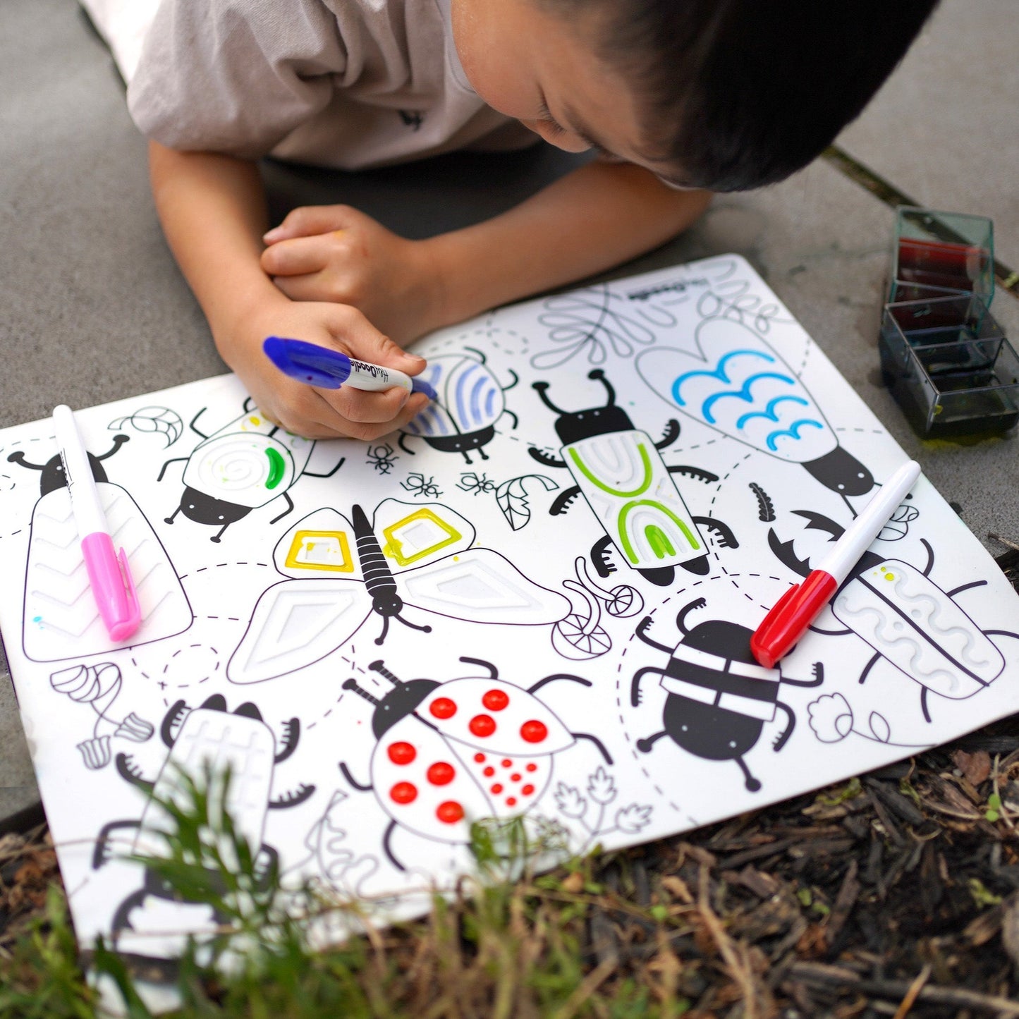 Wipeable Sensory Mat - Busy Bugs