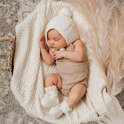 Wool Bonnet + Booties - Ivory