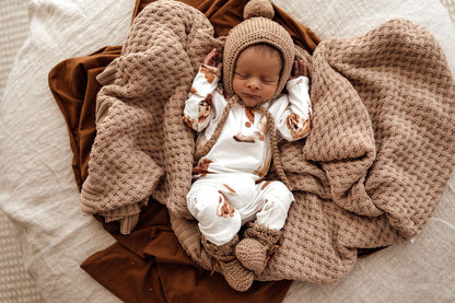 Wool Bonnet + Booties - Fawn