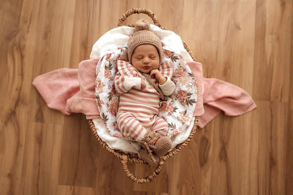 Wool Bonnet + Booties - Fawn