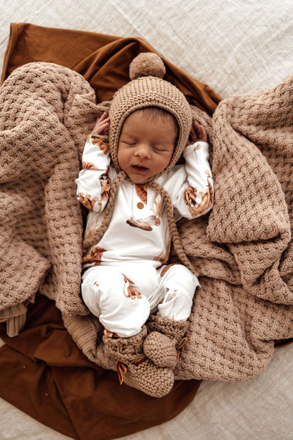 Wool Bonnet + Booties - Fawn