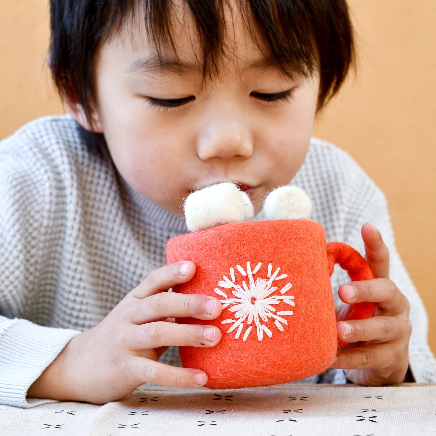 Felt Hot Chocolate Cacao with Marshmallows (Red Cup)