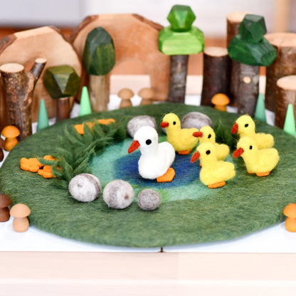 Felt Duck Pond Playscape with Ducks